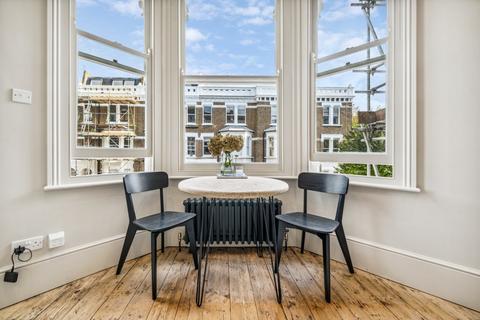 1 bedroom flat for sale, Bollingbroke Road, Brook Green W14