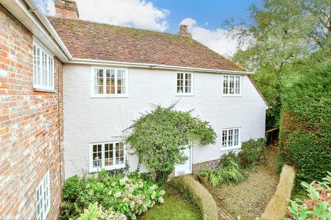 3 bedroom cottage for sale, Chichester, West Sussex