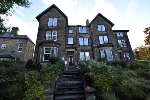 1 bedroom flat to rent, 14 Springwood Road, Flat 7