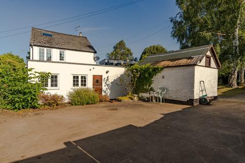 3 bedroom detached house for sale, London Road, Cheltenham, GL52