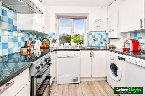 2 bedroom apartment for sale, Sydney Road, London N10