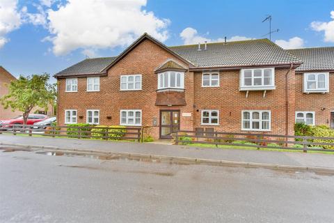 1 bedroom ground floor flat for sale, Park Court, Faversham, Kent