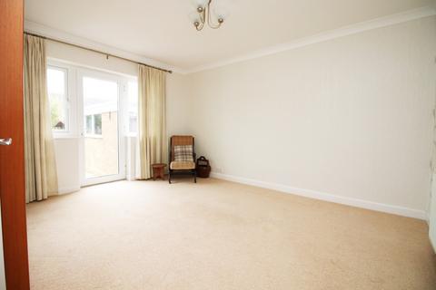 28 Arthurs Lane, Hambleton, Poulton-le-fylde, FY6 9AT