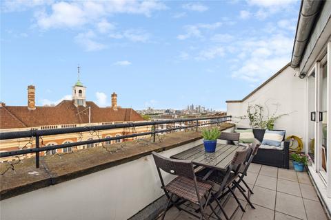 2 bedroom apartment for sale, Lavender Hill, SW11