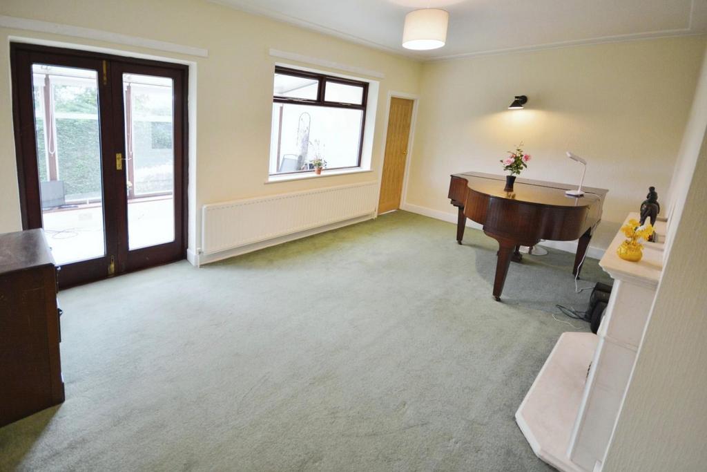 Judith Close, Heighington Village 3 bed detached bungalow for sale £