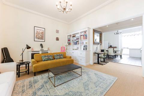 3 bedroom flat to rent, St Georges Square, Pimlico, London, SW1V