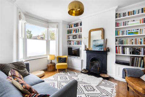2 Alfearn Road, London, E5 0SE