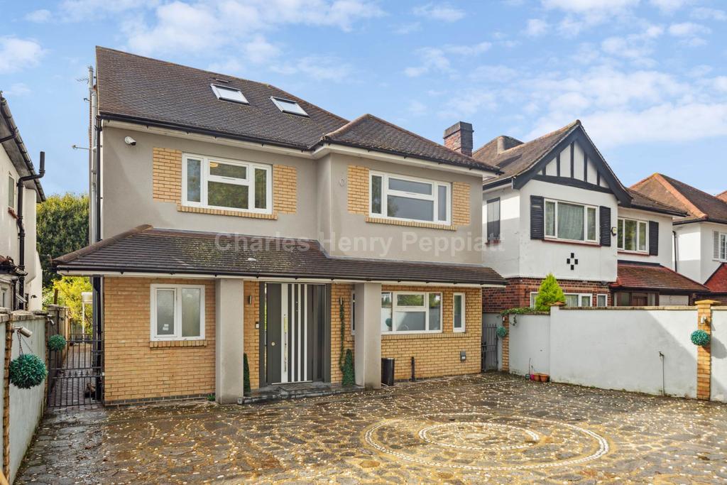 Chase Side, Southgate N14 7 bed detached house for sale £2,200,000