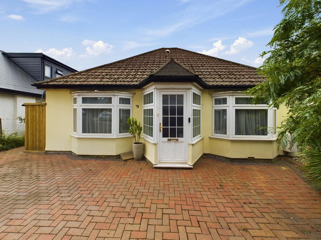 TynYParc Road, Rhiwbina, Cardiff. CF14 3 bed detached bungalow for