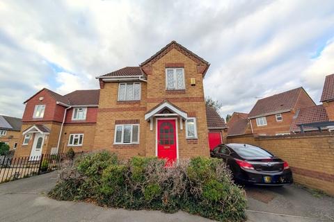 3 bedroom link detached house for sale, Trevithick Close, Feltham, TW14