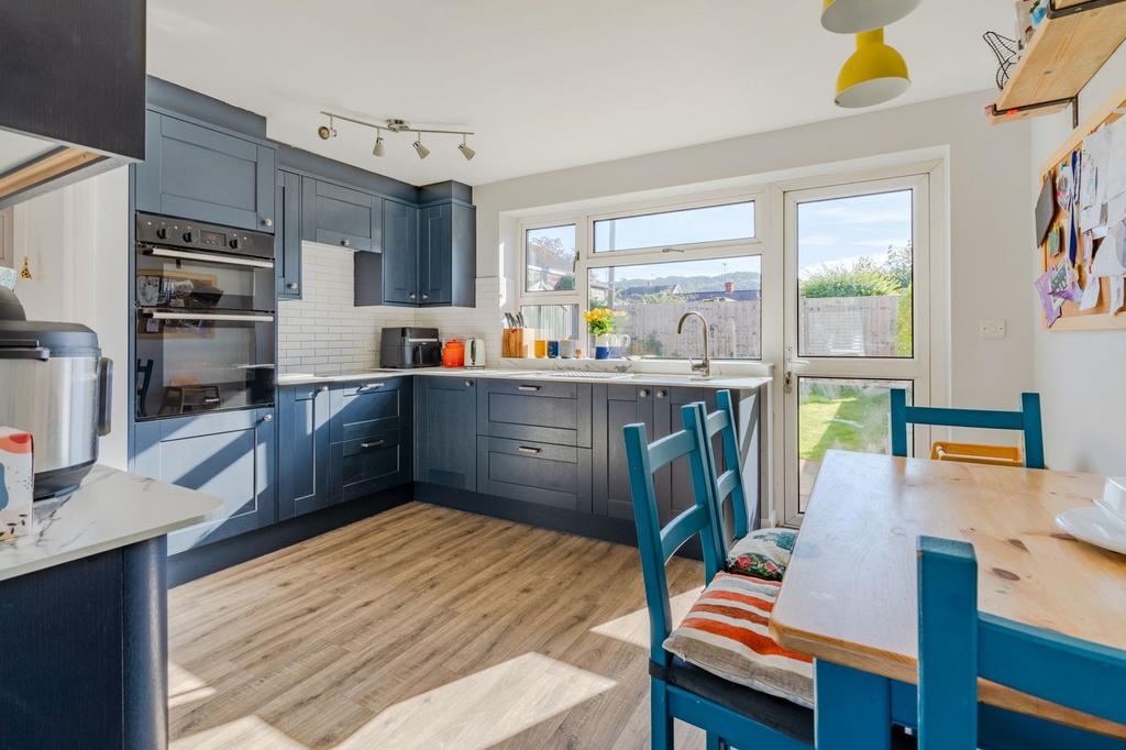 Ladysmith Road, Cheltenham GL52 3 bed semidetached house for sale £