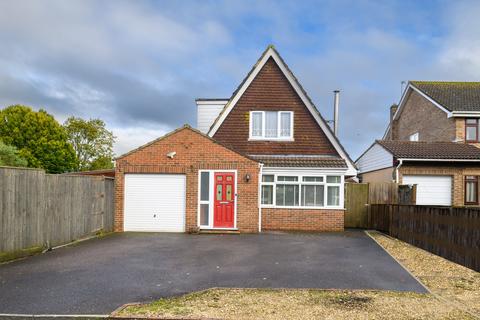83 Brooks Road, Street, BA16 0PS