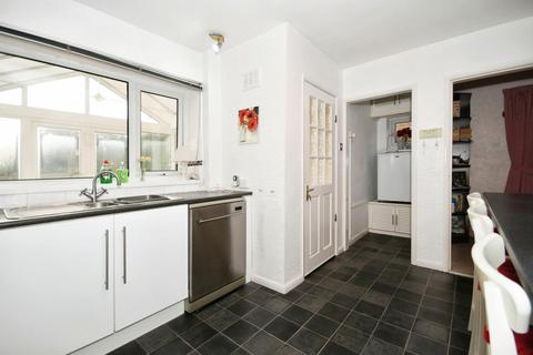 2 bedroom semi-detached house for sale, Southdown Avenue, Loundsley Green, Chesterfield, S40 4QP