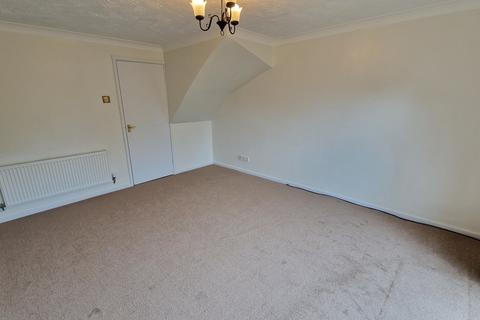 2 bedroom townhouse to rent, Taverners Road, Leicester LE4