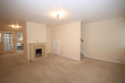 3 bedroom terraced house to rent, Sunningdale Close, Nuneaton