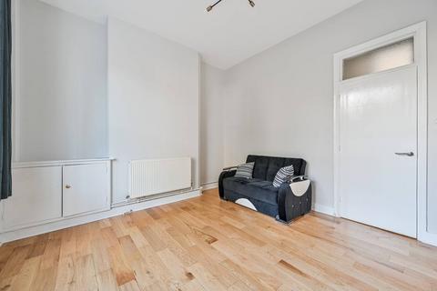 2 bedroom flat for sale, Manse Road, Stoke Newington, London, N16