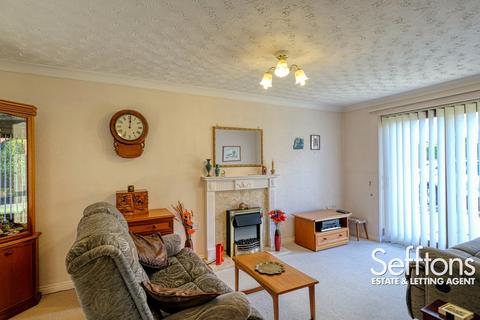 2 bedroom flat for sale, Laurel Court, Armstrong Road, Norwich, NR7