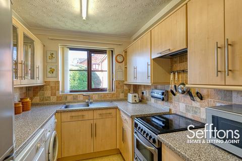 2 bedroom flat for sale, Laurel Court, Armstrong Road, Norwich, NR7