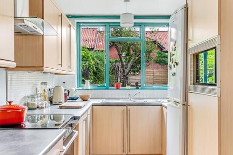 2 bedroom terraced house for sale, Toyne Way, Highgate