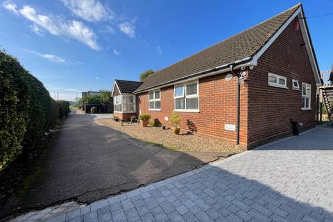 4 bedroom detached bungalow for sale, Fishers Green, Stevenage, Hertfordshire, SG1