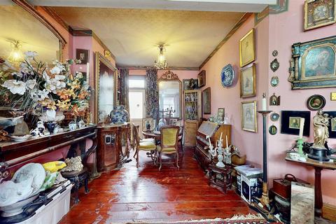 241 Windmill Road, London, W5 4DJ