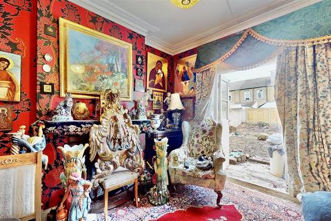 241 Windmill Road, London, W5 4DJ