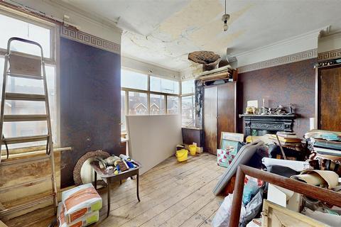 241 Windmill Road, London, W5 4DJ