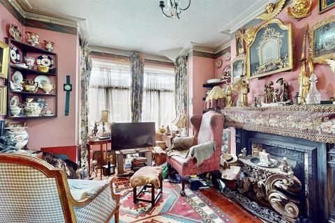 241 Windmill Road, London, W5 4DJ
