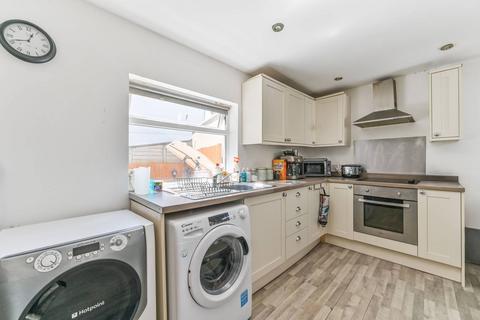 2 bedroom flat for sale, St. Augustine's Avenue, South Croydon, CR2