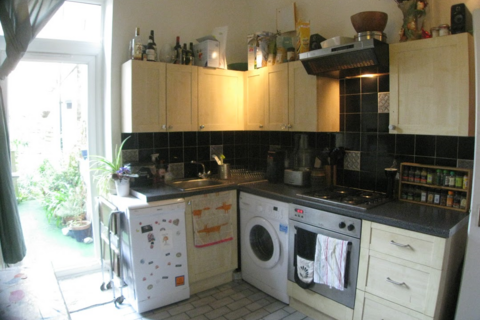 1 bedroom flat to rent, Campsbourne Road, London N8