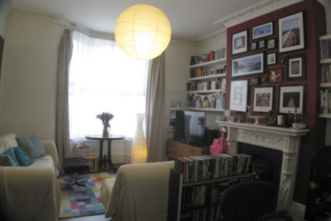 1 bedroom flat to rent, Campsbourne Road, London N8