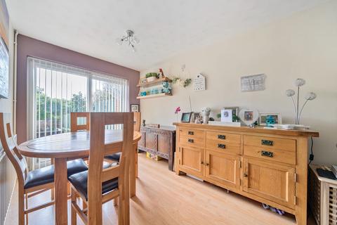 13 Cedar Drive, Sutton At Hone, Dartford, DA4 9EW