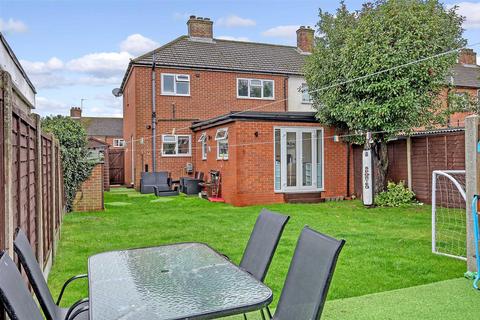 3 bedroom terraced house for sale, Meadow Road, Rettendon Common