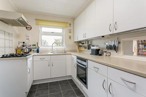 28 Barnhill Road, Marlow, SL7 3EY
