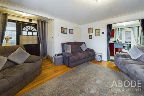 9 Dovefields, Rocester, Uttoxeter, ST14 5LT