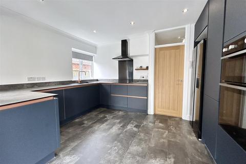 30 Sleaford Road, Cranwell Village, Sleaford, NG34 8BY