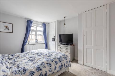 2 bedroom end of terrace house for sale, Victoria Road, Surrey KT15