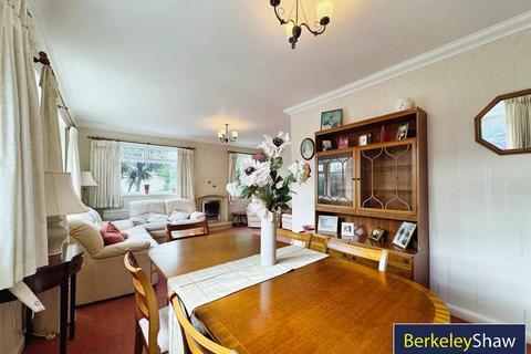 3 bedroom detached bungalow for sale, The Serpentine North, Blundellsands