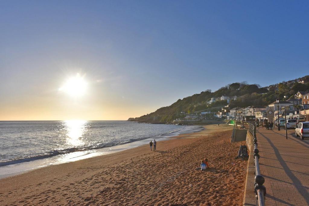 Ventnor Beach