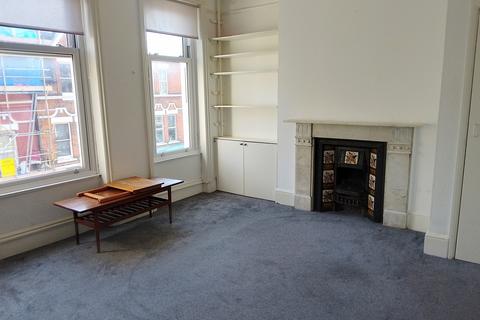 1 bedroom terraced house to rent, Tottenham Lane, London N8