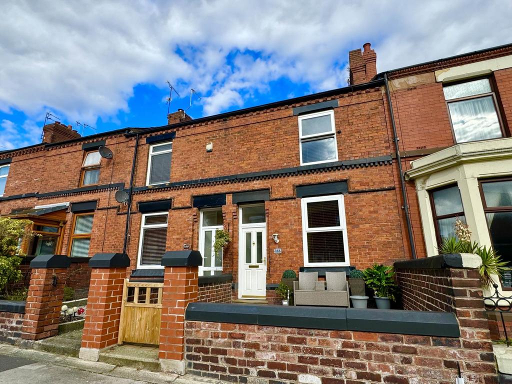 Windleshaw Road, Dentons Green 2 bed terraced house for sale £170,000