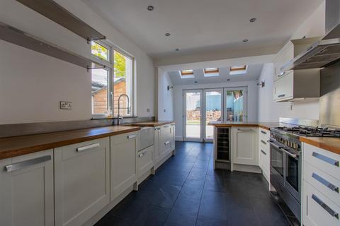 86 Llanfair Road, Cardiff, CF11 9QA