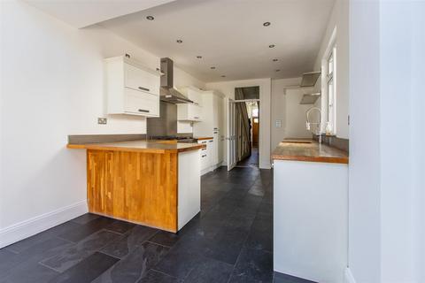 86 Llanfair Road, Cardiff, CF11 9QA