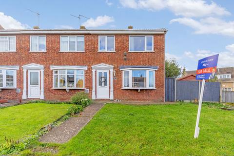 3 bedroom end of terrace house for sale, Joel Square, Sleaford NG34