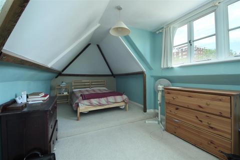 1 bedroom flat for sale, Woodville Gardens, W5