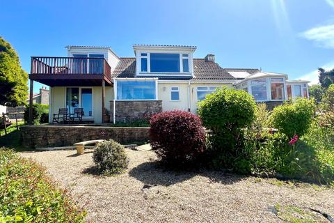 3 bedroom detached house for sale, Route de Picaterre, Alderney