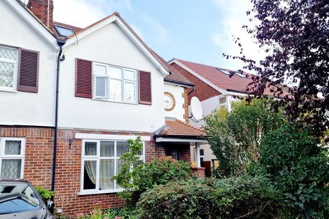 4 bedroom semi-detached house for sale, Colwyn Avenue, Perivale UB6