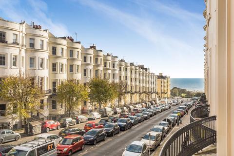 2 bedroom apartment for sale, Brunswick Place, Hove, BN3 1NE