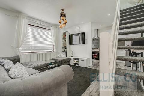 38 Dacre Close, Greenford, UB6 9UQ