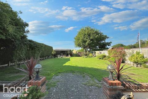5 bedroom bungalow for sale, Brightlingsea Road, Thorrington